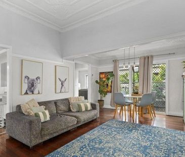 Fully Refreshed Family Home | Prime Holland Park Location | $730 Pe... - Photo 2