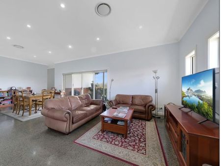 7 Sanctuary Place, 2340, Hillvue Nsw - Photo 3