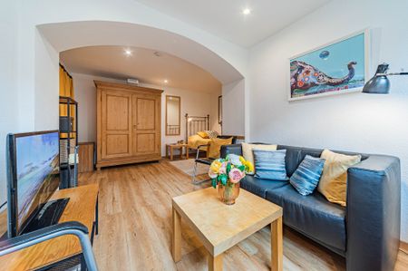 City-Residence: Gemütliche 1-Zimmer-Wohnung in einem Jugendstil-Haus in Frankfurt Höchst - Photo 2