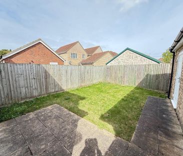 3 bedroom semi-detached house to rent - Photo 5