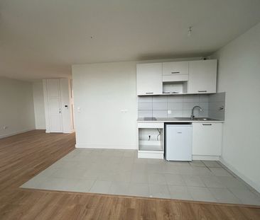 Location Appartement 1 pièce 42m² ROUBAIX 59100 - Photo 2