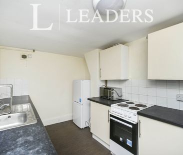 4 bedroom house to rent Shaftesbury Road, Brighton, East Sussex, BN1 - Photo 2