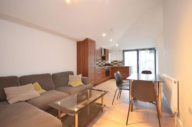 2 bedroom flat to rent - Photo 1