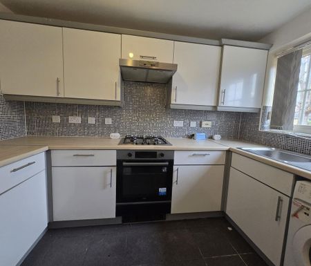 2 bedroom semi-detached house to rent - Photo 4