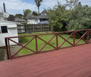 Classic Kiwi Bungalow - Photo 4