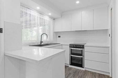 Spacious Family Home in Quiet Pocket of Ambarvale - Photo 5