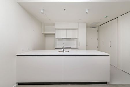 Air-conditioned apartment in the heart of Newcastle's Honeysuckle precinct. Includes parking for two vehicles! - Photo 2