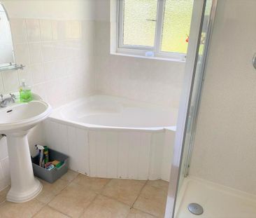 1 bedroom in a house share to rent - Photo 6