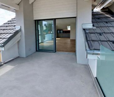 Generous penthouse apartment with its own attic and beautiful views - Foto 5