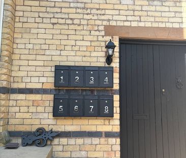 1 Bed Flat, Park Road South, CH43 - Photo 4