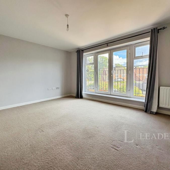 4 bedroom house to rent Silverwoods Way, Kidderminster, DY11 - Photo 1