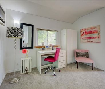 For Lease - 110 Surrey Street, Guelph, Ontario - Photo 4