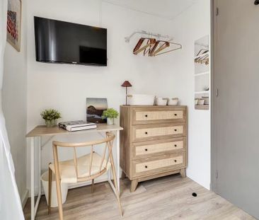 Passeig de Valldaura, Barcelona, Catalonia 08016 - Photo 6