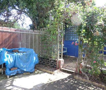 Charter Avenue, Canley, CV4 - Photo 2