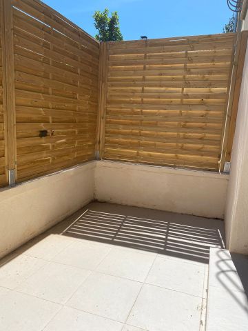 Location Appartement 2 pièces 38m² LYON 8ème - Photo 5