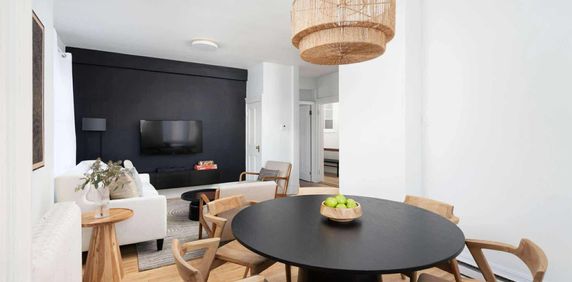 Penthouse 3489 Stanley - Photo 2