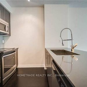 Burnhamthorpe & Confederation Spacious 1Bdrm 1Locker 1Parking 1Balcon - Photo 2