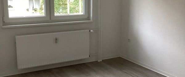 So schön: 2 renovierte Zimmer mit Balkon - Photo 1