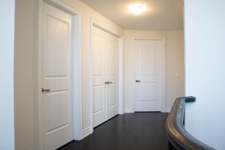 For Lease - 105 Balsdon Hollow, East Gwillimbury, Ontario - Photo 4