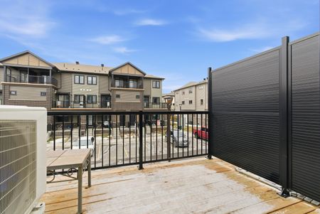 For Lease - 289 Anyolite Private, Barrhaven, Ontario - Photo 5