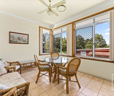 Beautifully Maintained Home With Reserve Outlook - Photo 2