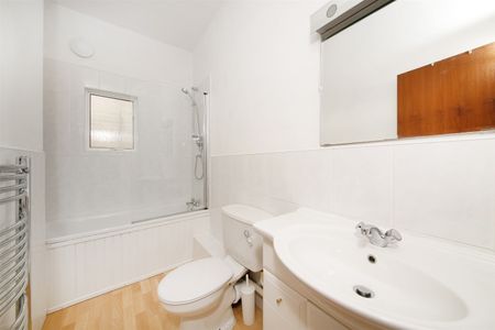 2 Bed Flat, Rosendale Road, SE21 - Photo 4