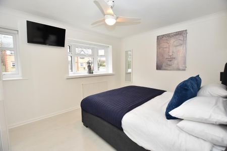 2 bedroom semi-detached house to rent - Photo 5