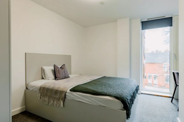 2 Bedroom Apartment - Photo 1