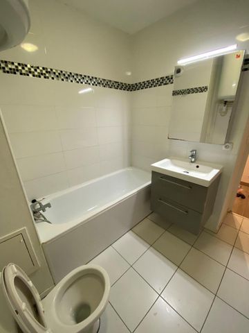 Location Appartement 1 pièce 30m² BORDEAUX 33000 - Photo 3