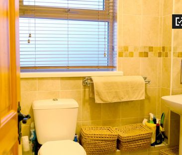 Cozy room in 2-bedroom houseshare in Crumlin, Dublin - Photo 6