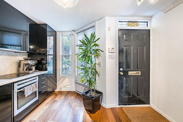 For Lease - 24 IRWIN Avenue, Toronto, Ontario - Photo 1