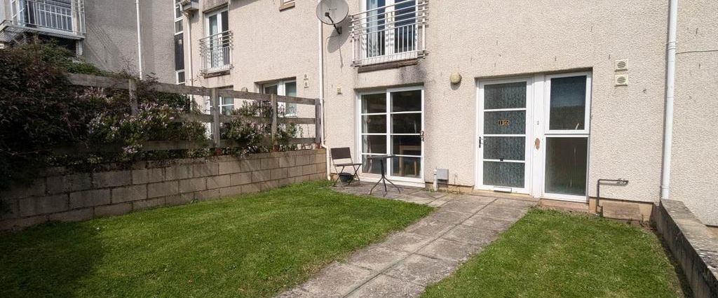 5 bedroom house to rent - Photo 1