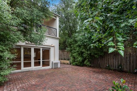 5 Sweyn St, Balwyn North VIC 3104 - Townhouse For Rent | Domain - Photo 5