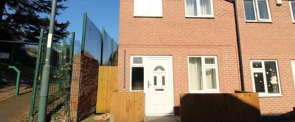 3 bedroom semi-detached house to rent - Photo 1