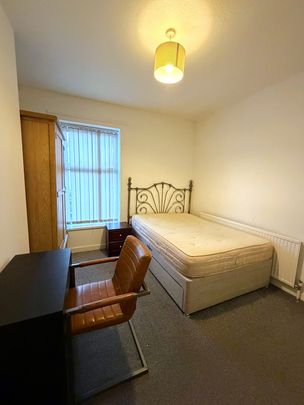 £550 PCM, Furnished Double Room in a Shared House in Ninian Park Road, Cardiff CF11 6JA - Photo 1
