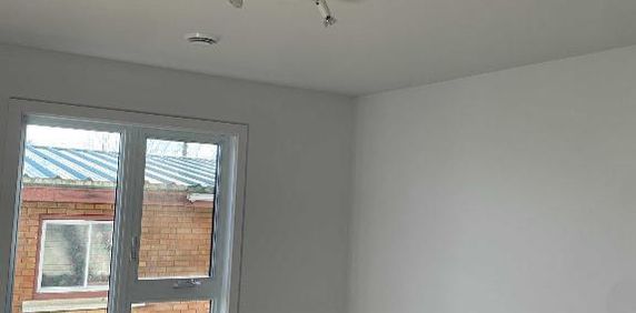 Grands 5½ 2e étage, construction neuve - Photo 2