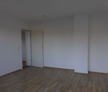 Großzügig geschnittene Wohnung in zentraler Lage - Photo 1