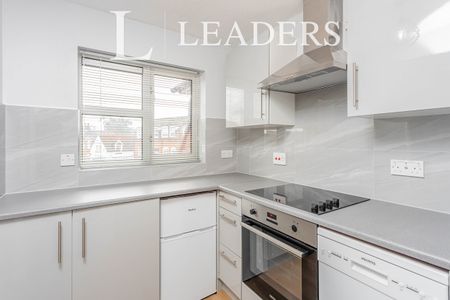 1 bedroom apartment to rent Sussex Court, Ashenground Road, Haywards Heath, RH16 - Photo 5