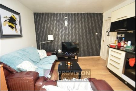 3 Bedroom Houses near Leeds University - Photo 5