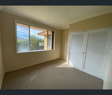 8 Killarney Street, Killarney Vale, NSW 2261 - Photo 6
