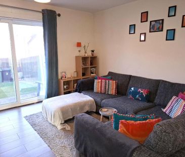 3 bedroom townhouse to rent - Photo 2