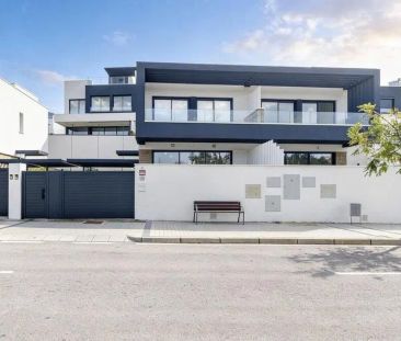 Alquiler de chalet pareado en Calle Ágata - Photo 3