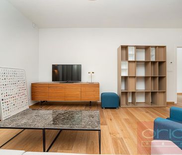 Apartment for rent, 2+kk - 1 bedroom, 76m - Photo 1