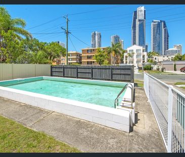 6/10 Stanhill Drive, Chevron Island, Qld 4217 - Photo 5