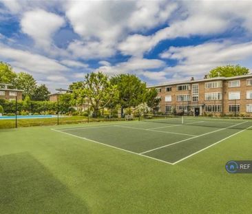 3 bedroom flat to rent - Photo 2