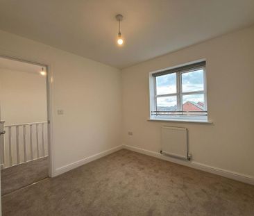 3 bedroom terraced house to rent - Photo 4