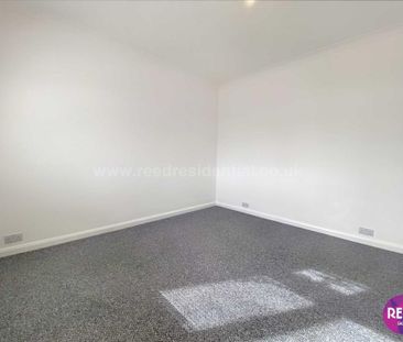 2 bedroom semi-detached bungalow to rent - Photo 5