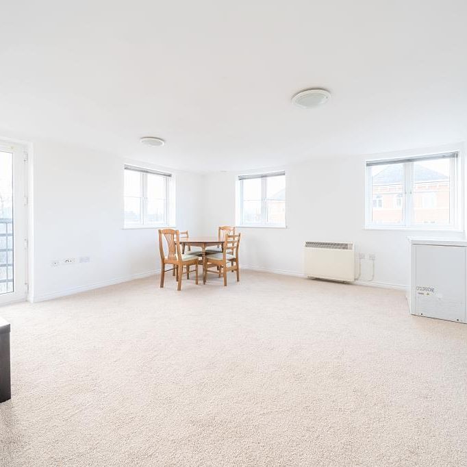 2 bedroom flat to rent - Photo 1