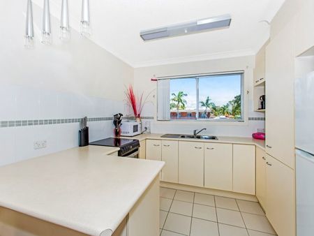 Unit Living in Quiet Cul de Sac - Photo 3