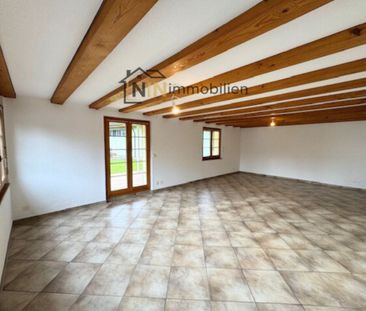 UNIQUE, WITH A RUSTIC FLAIR - Photo 3